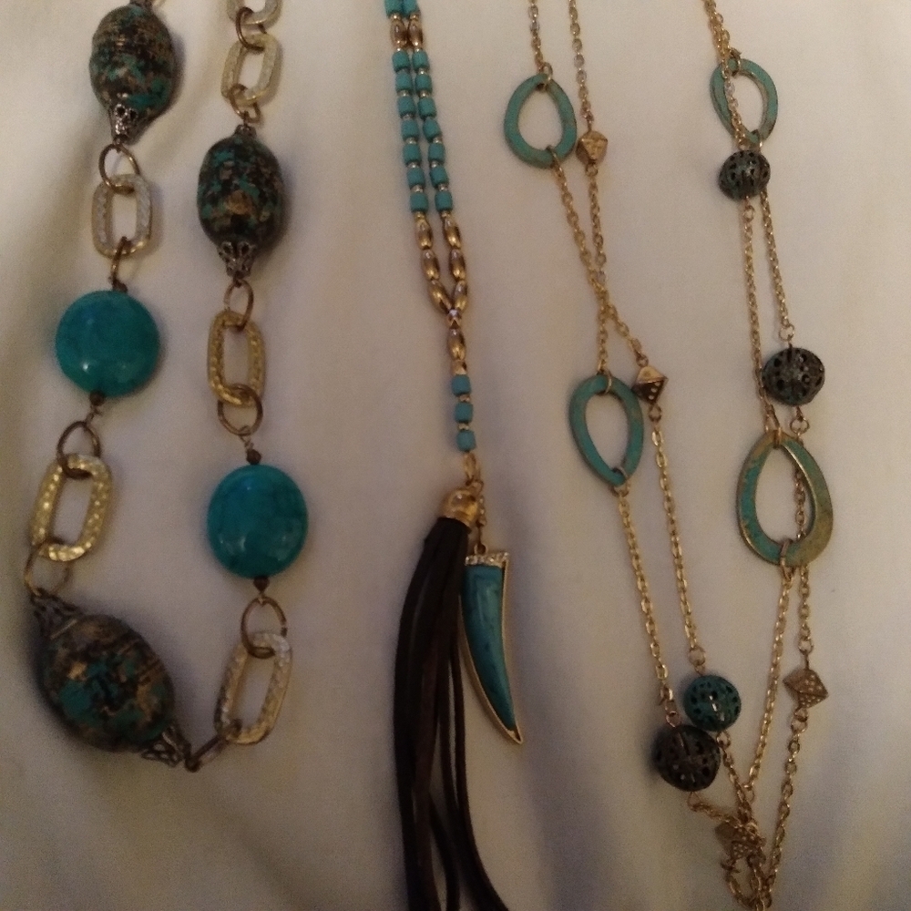 Set of 3 faux turquoise gold tone necklaces